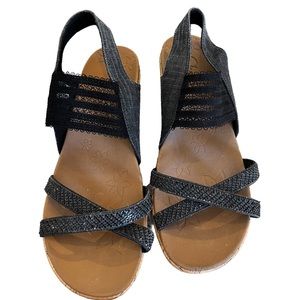 Skechers Women’s Open Toe Wedge Sandals Size 9 Preowned Very Good Condition